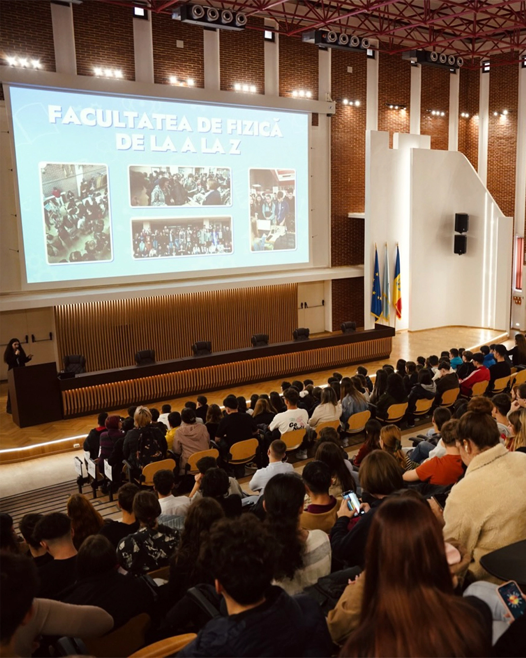 A unsprezecea ediție a Târgului de Știință și Educație „Cu mic, cu mare… prin Univers”